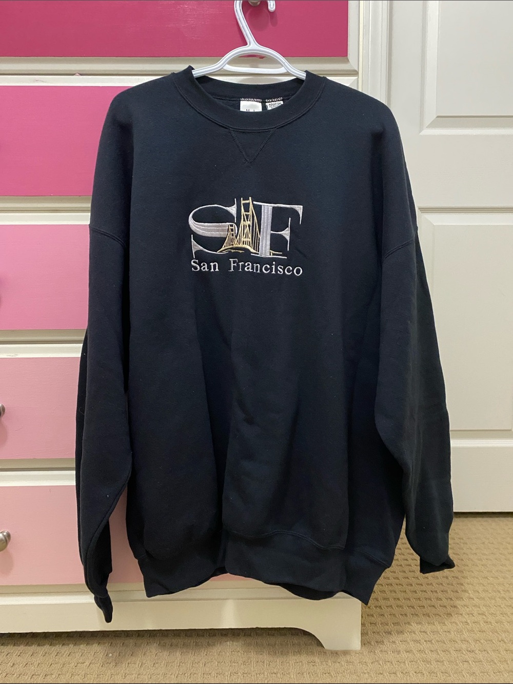 Vintage embroidered San Francisco black sweatshirt crewneck